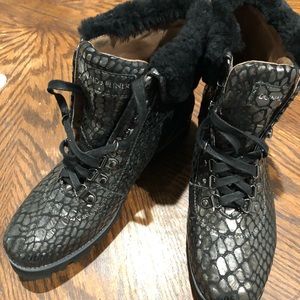 Donald Pliner Reece Lace up boots metallic 7 1/2